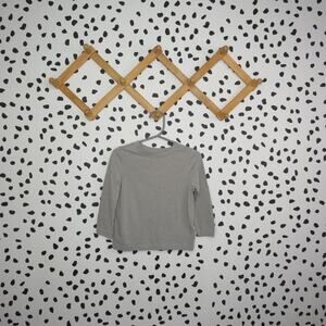 Old Navy Gray Basic Baby Long Sleeve Shirt